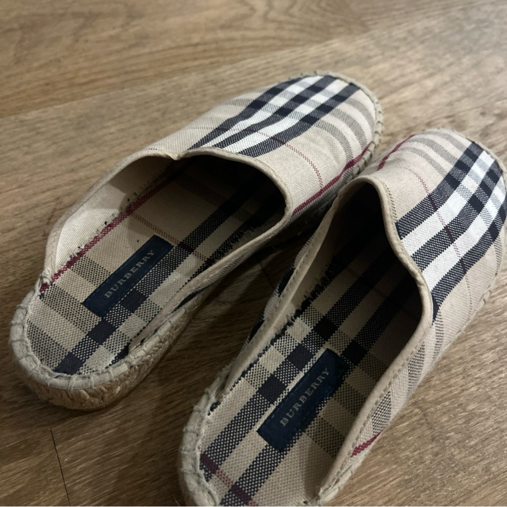 Burberry Classic Plaid women’s Checkered Espadrilles sz EU 39/ US 7 (runs small) - Picture 6 of 6